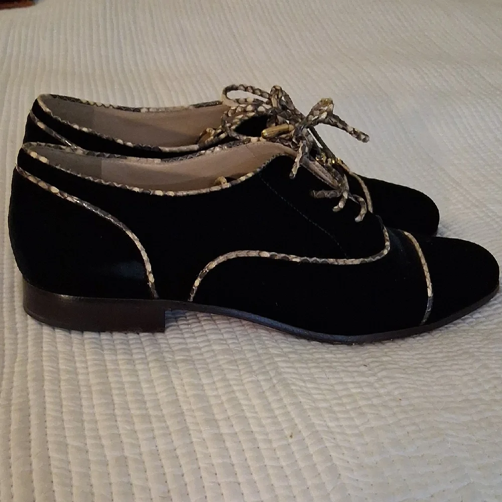 Alexandre Birman Black Velvet Oxfords - Picture 3 of 5